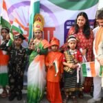 सभी शान के साथ अपने घरों में लहराएं तिरंगा – उच्च शिक्षा मंत्री टंकराम वर्मासारंगढ़ में किया गया तिरंगा यात्रा का आयोजनहजारों स्कूली बच्चों के नारों से बना देशभक्ति वातावरण